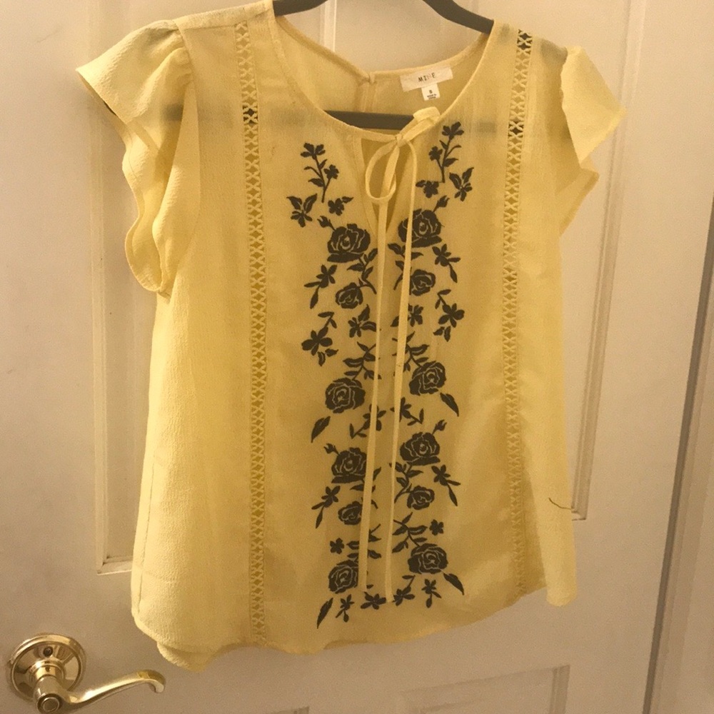 Blouse with blue floral print